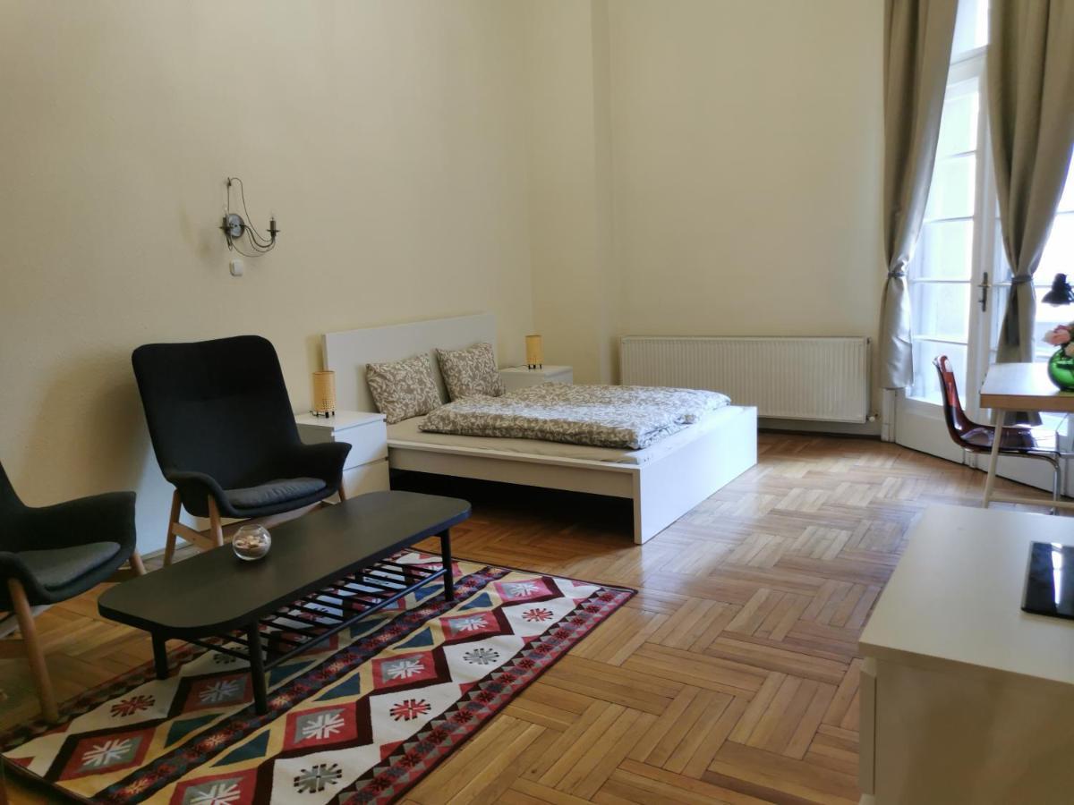 Andrassy Suite Budapest Bagian luar foto