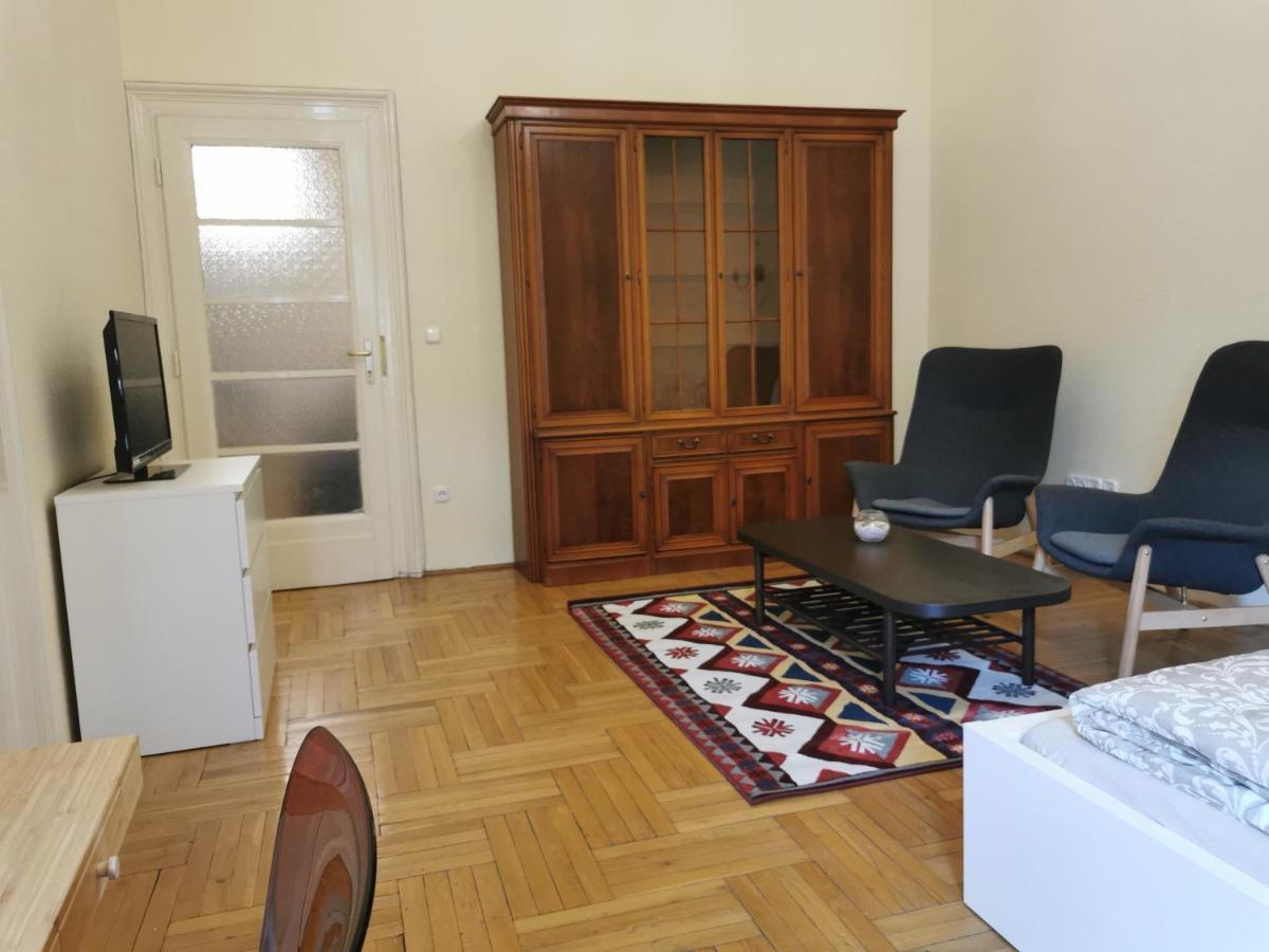 Andrassy Suite Budapest Bagian luar foto