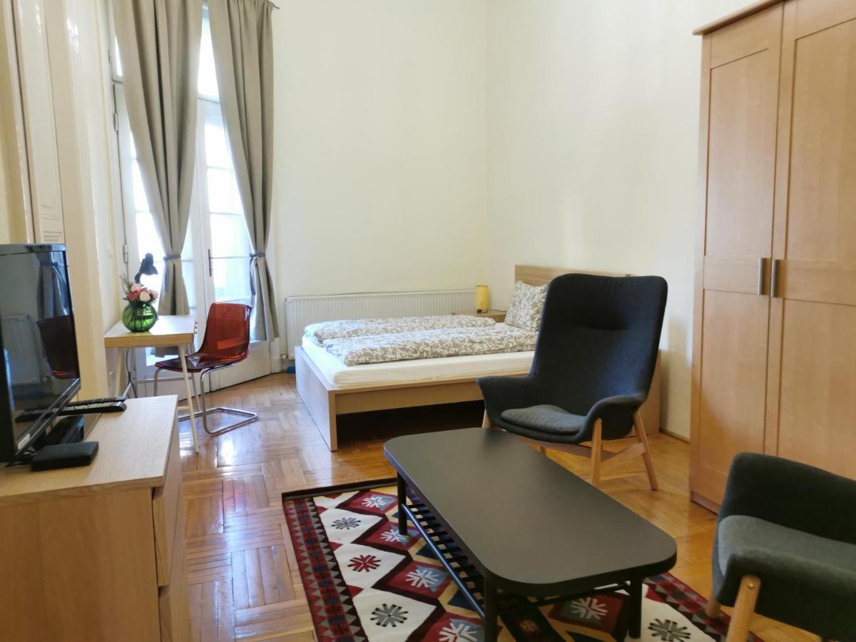 Andrassy Suite Budapest Bagian luar foto