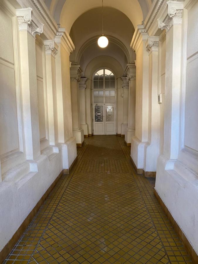 Andrassy Suite Budapest Bagian luar foto